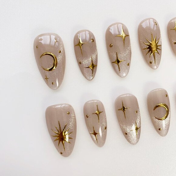 Aura press on nails long almond nails/Moon&Sun StarNails/Cat eye nails - Picture 2 of 5